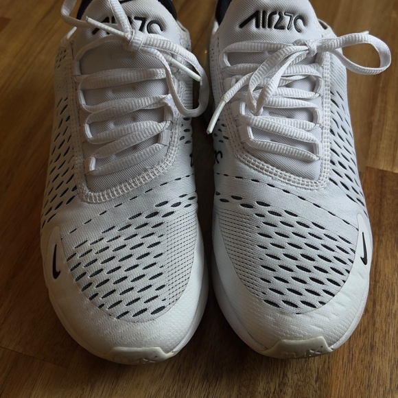 Women's Nike Air 270 White and Black Sneakers 8 UGC - Picture 4 of 6